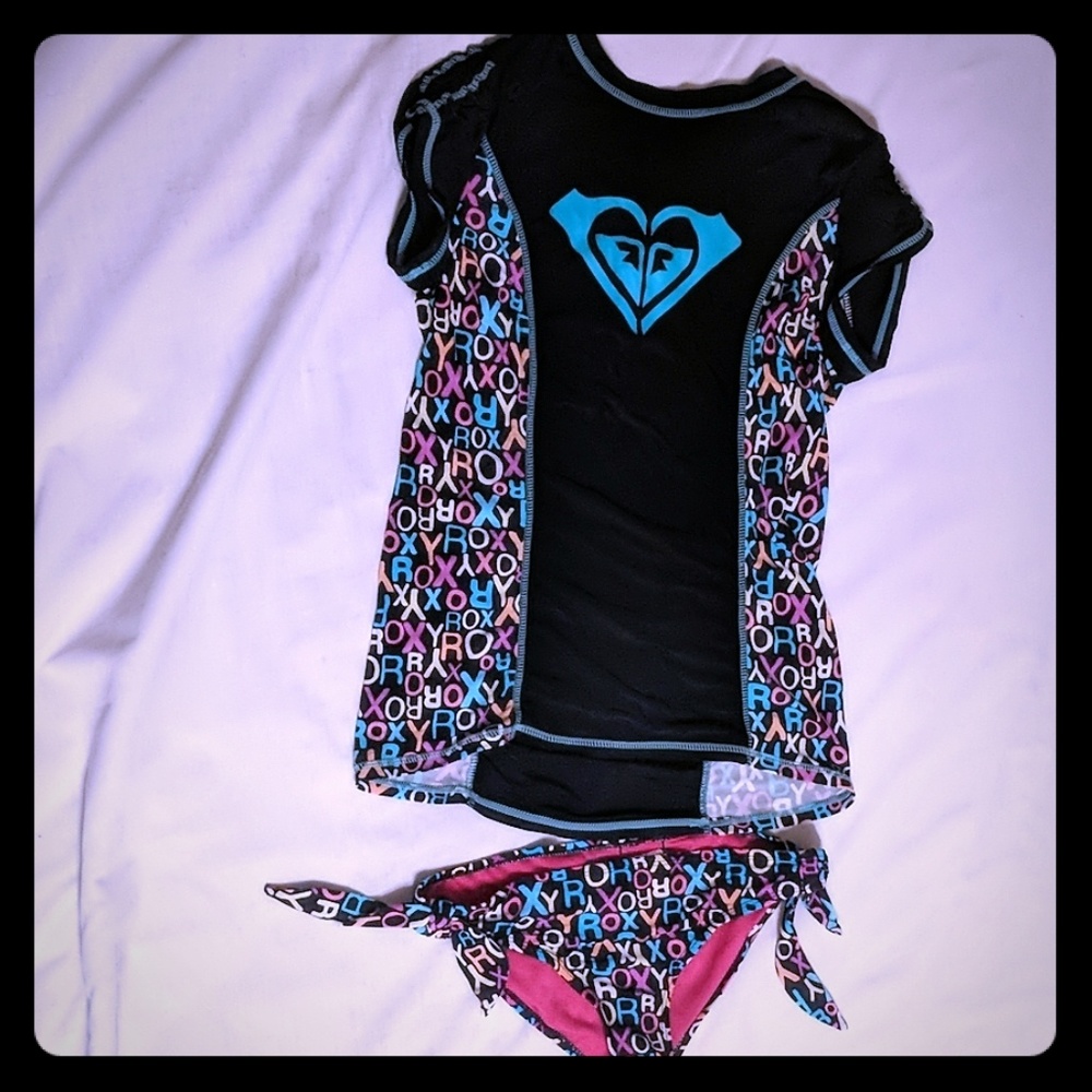 3 for $20 Roxy Two peice bathing suit